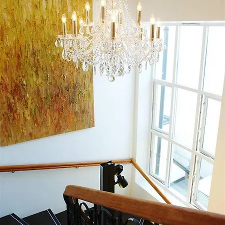 The Villa Hotel